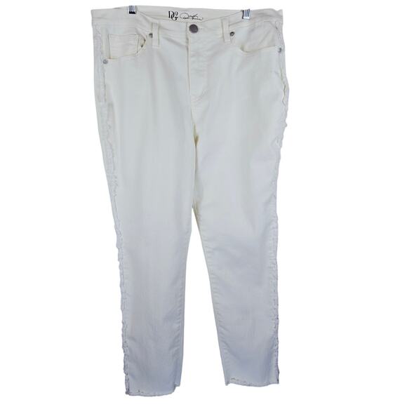 DG2 by Diane Gilman Frayed Side & Hem Women's White Jeans 16 - Picture 1 of 4